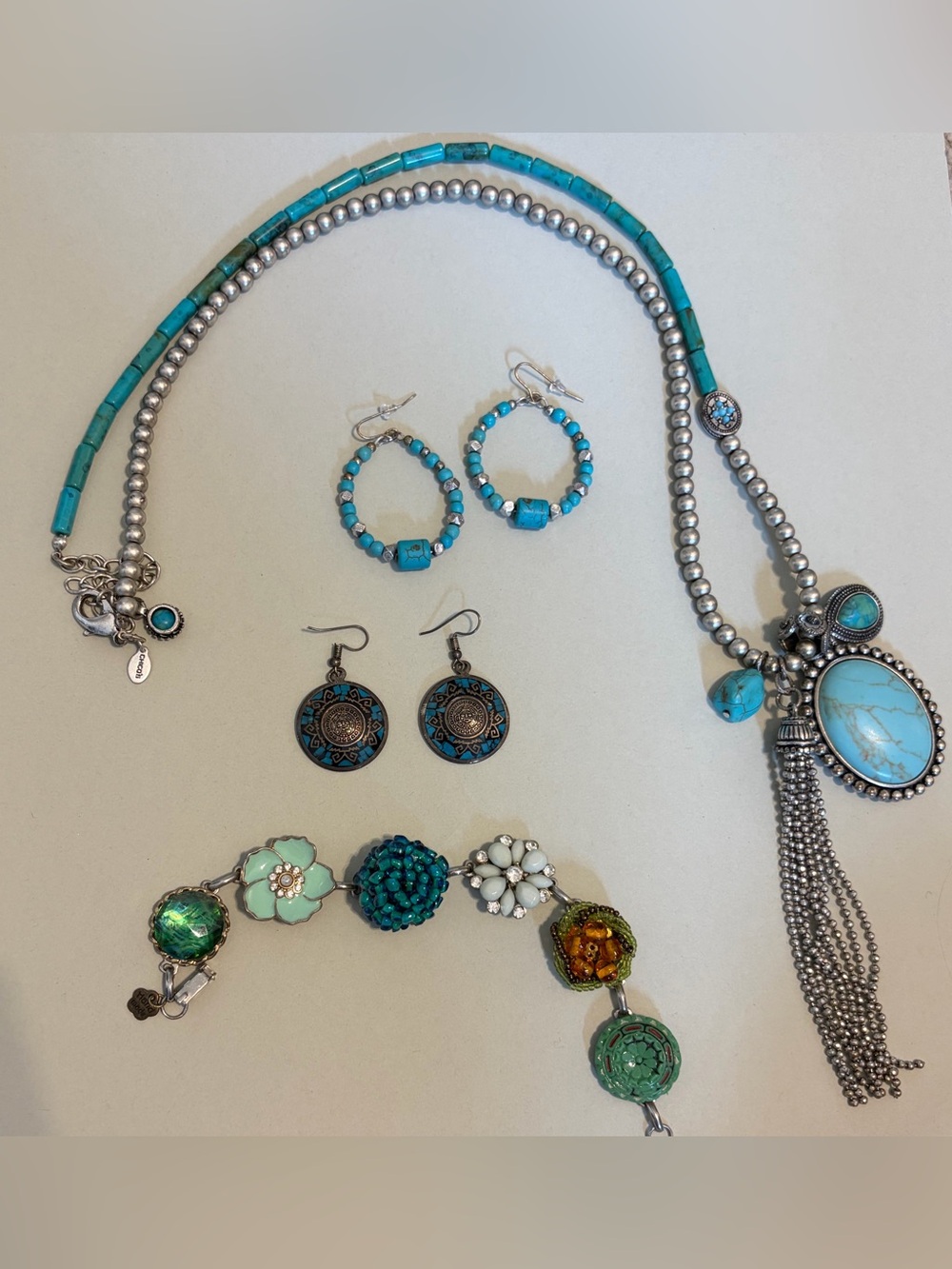 6piece set: Turquoise Beaded Necklace, Hoop Earrings,Pendant Earrings & Bracelet